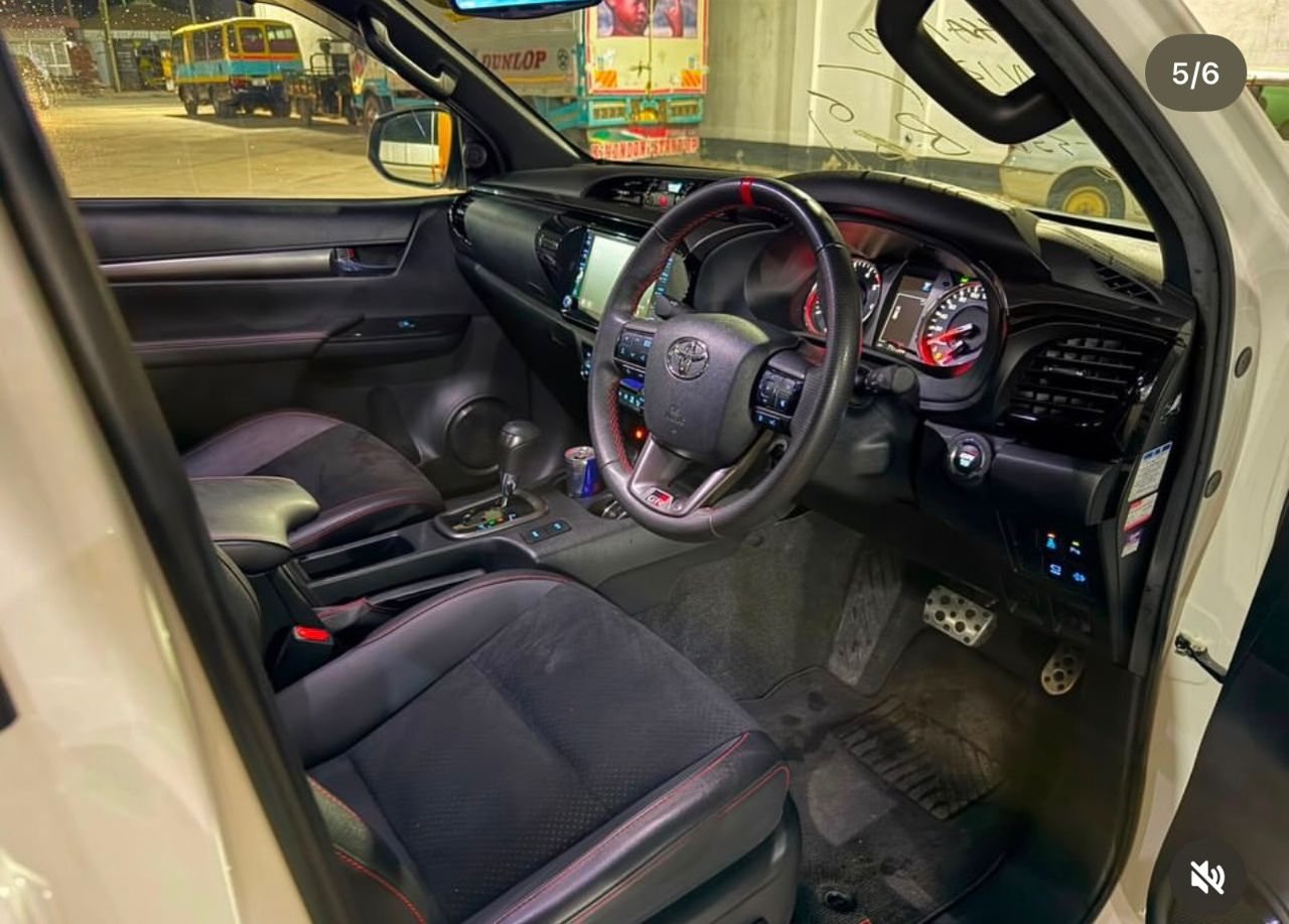 Toyota Hilux GR