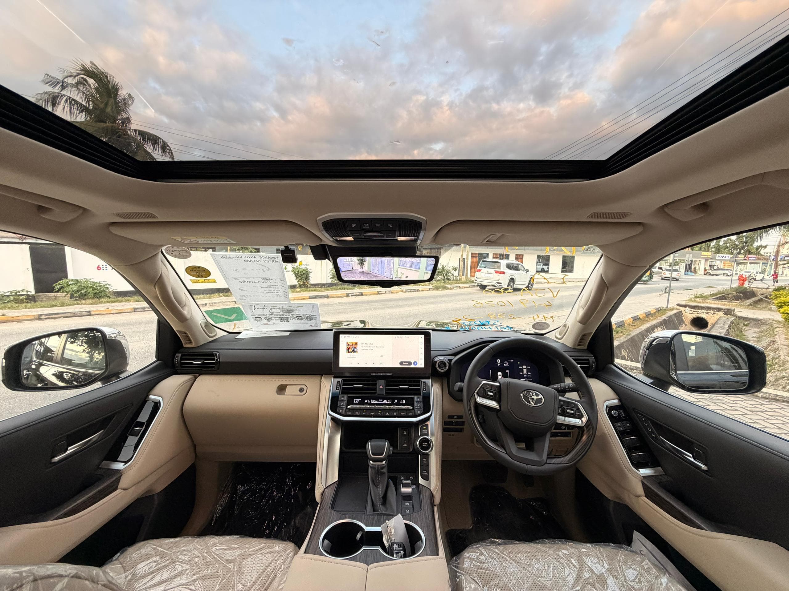 Toyota Land Cruiser   LC300 ZX