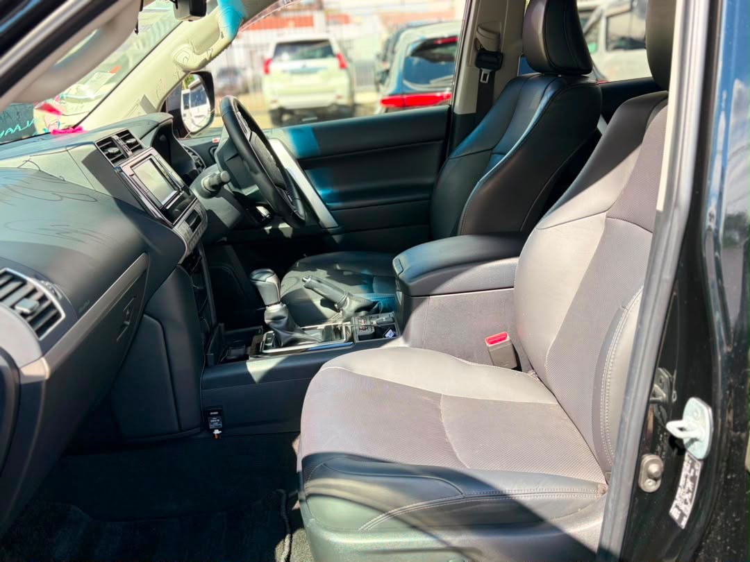 Toyota Land Cruiser 150