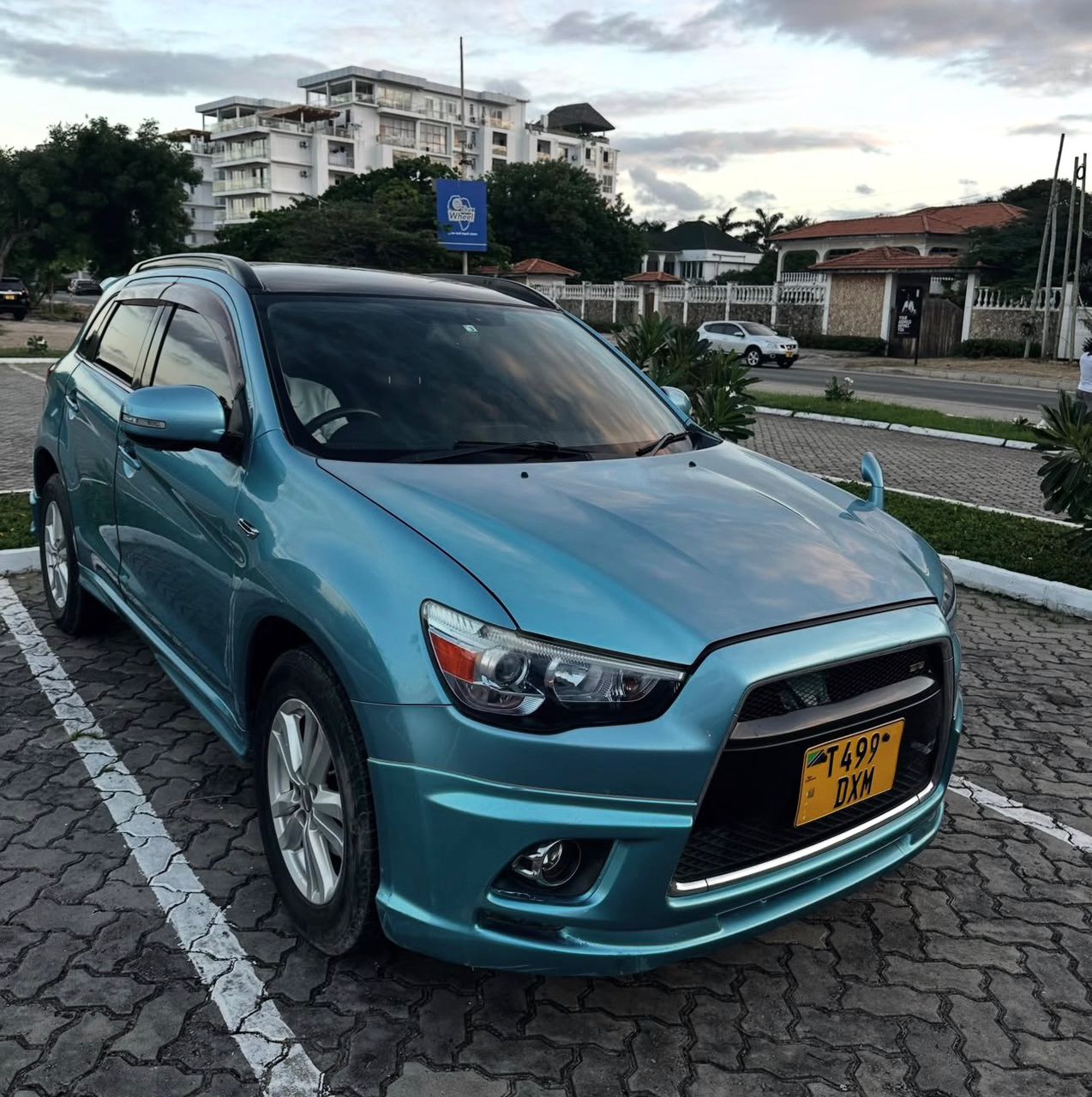 Mitsubishi RVR